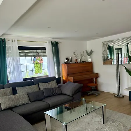 Séjour chez l'habitant Wolkenzimmer Mit 140 Cm Bett Im Erdgeschoss Seligenstadt